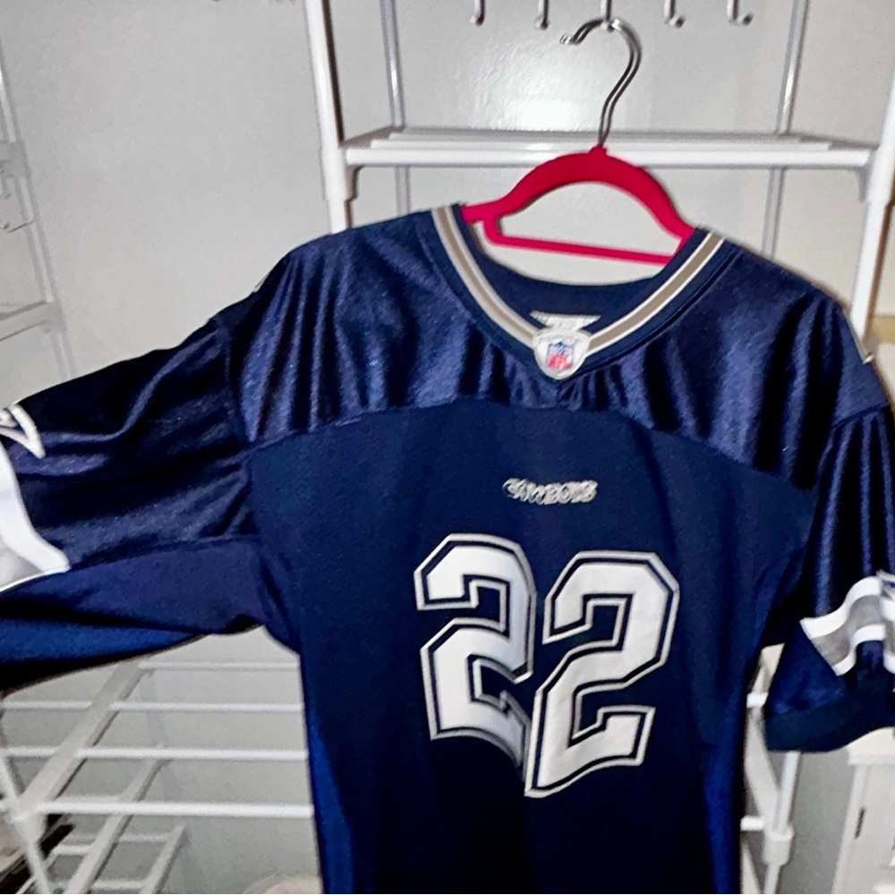 🏈Say What?! Who? 🫨Autographed Emmitt Smith Reebok NFL Jersey Number 22! - Picture 3 of 16
